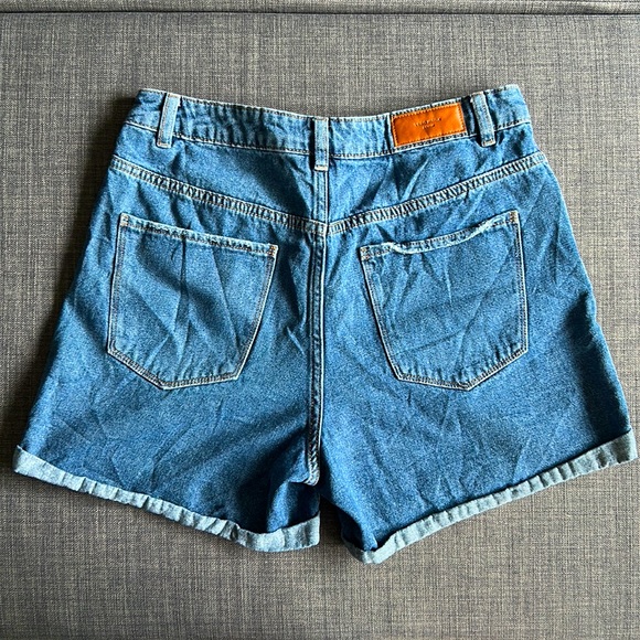 Vero Moda Denim Shorts - Picture 2 of 3